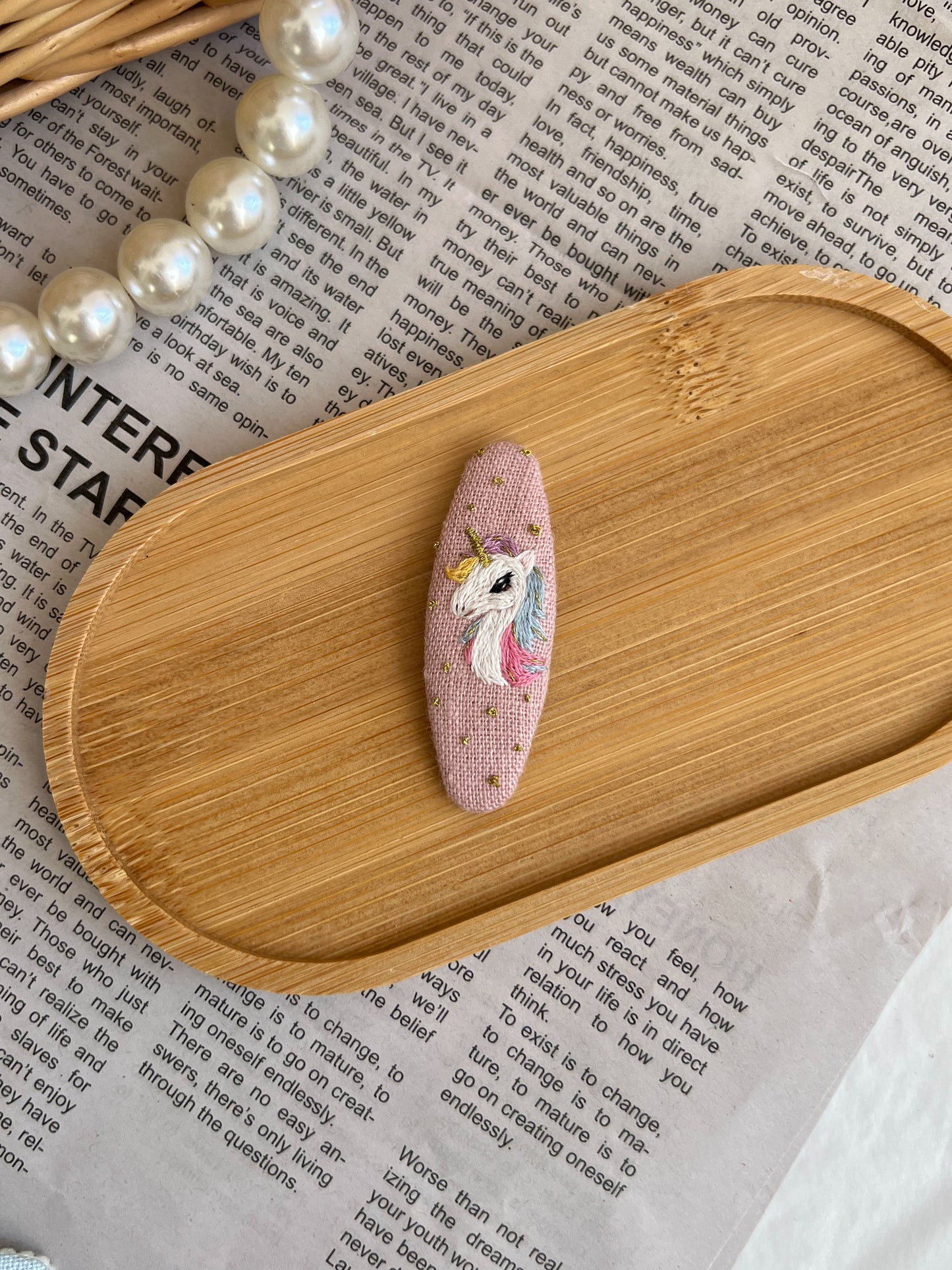 Clamă brodată «Unicorn»