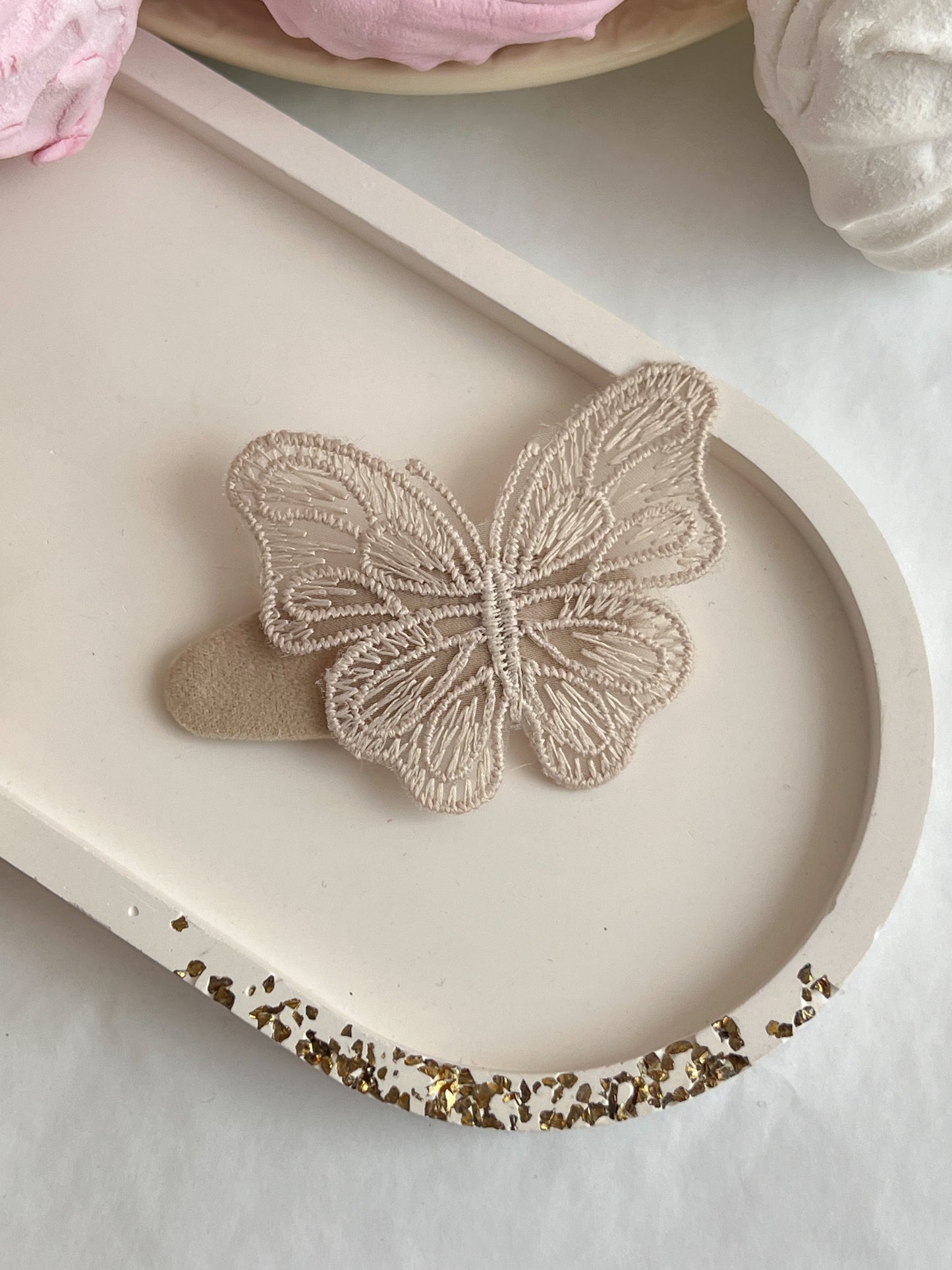 Agrafe Fluture – Bej