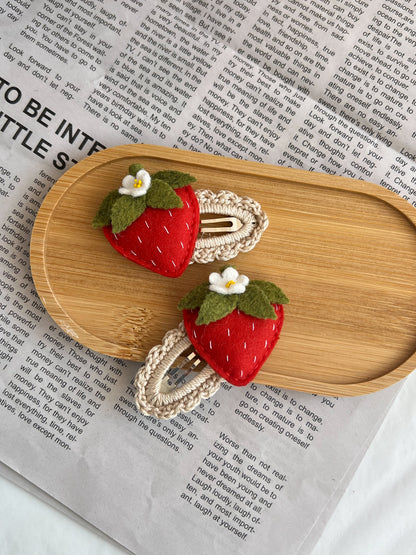 Agrafe Croșetate — Strawberry