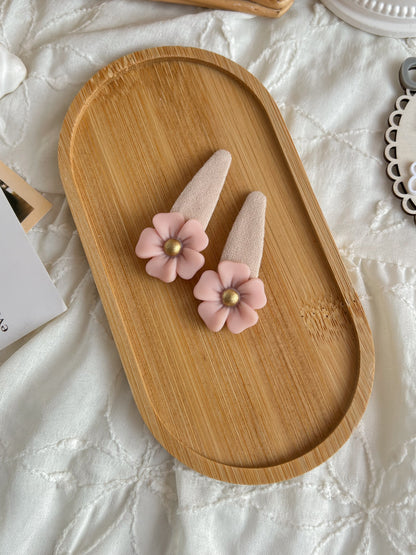 Agrafe — Clay Blossom