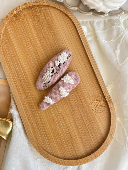 Agrafe Brodate — Blush Garden
