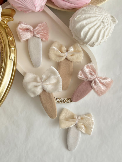 Clame „Velvet Bow”