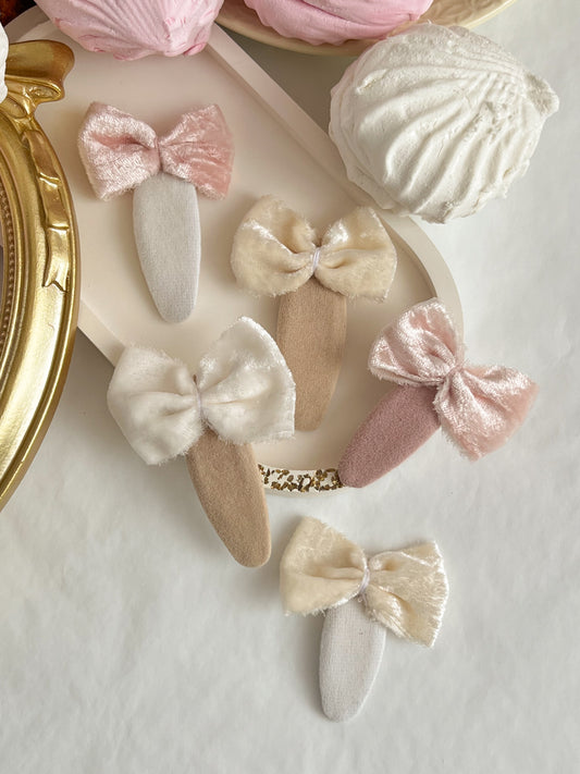 Clame „Velvet Bow”