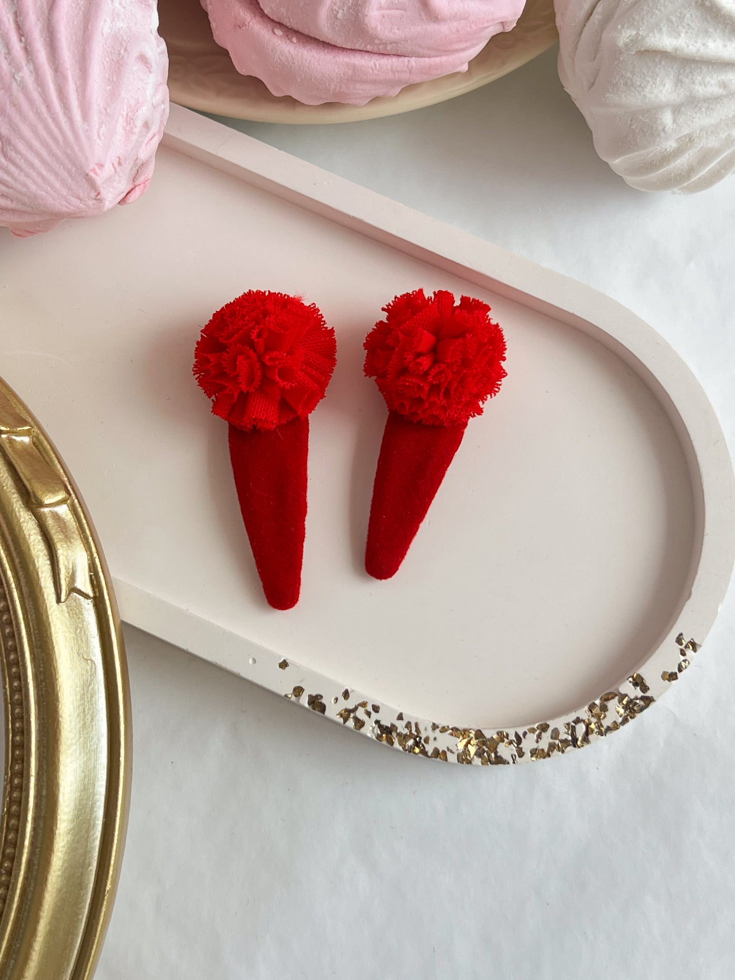 Clame „PomPom Velvet” — roșu