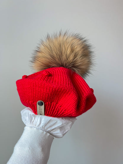 Bereta cu pompon natural