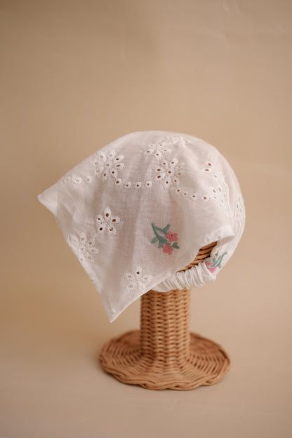 Batistă cu broderie rose