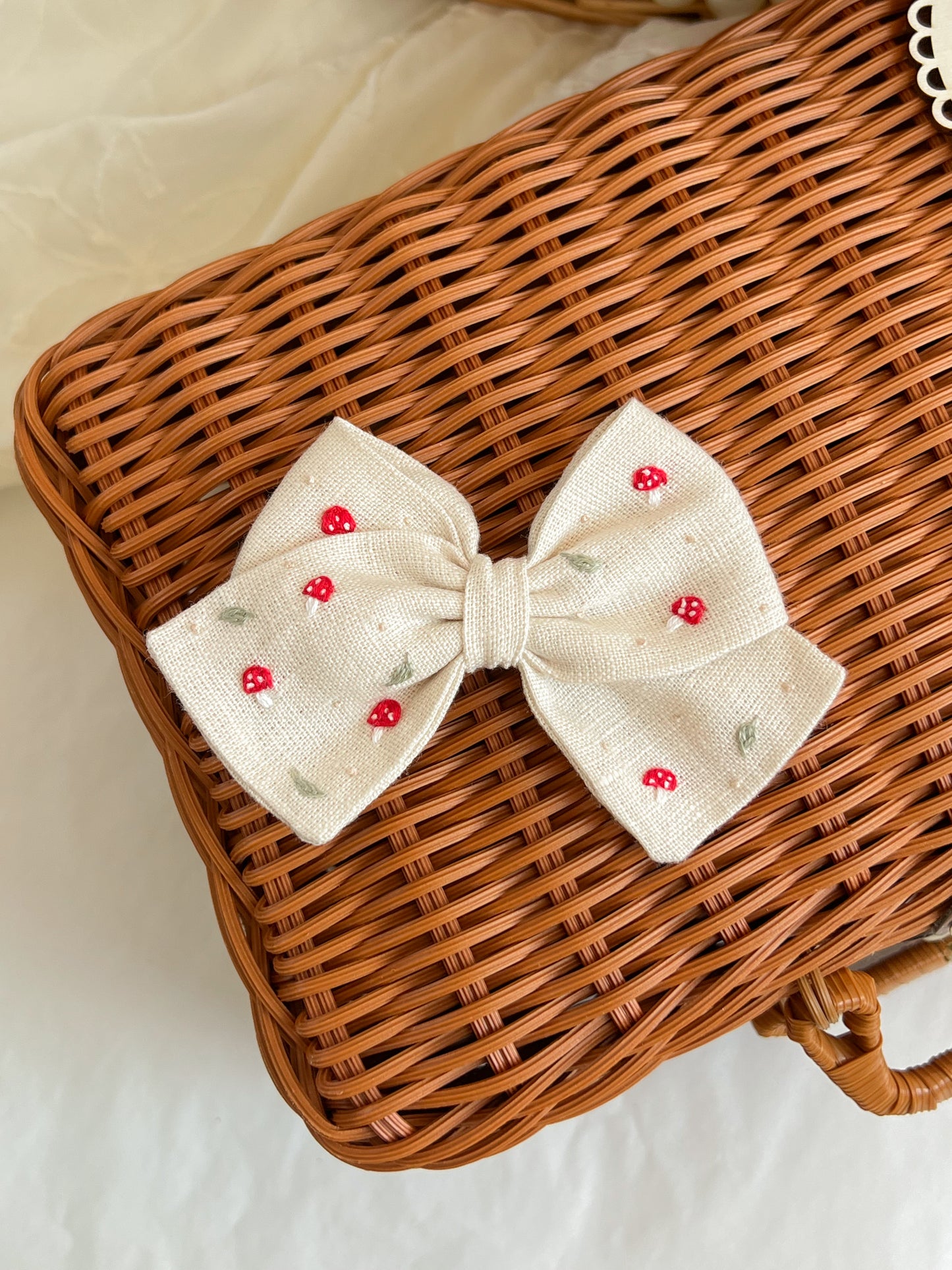 Agrafă 🍄 Bow Linen Mushroom