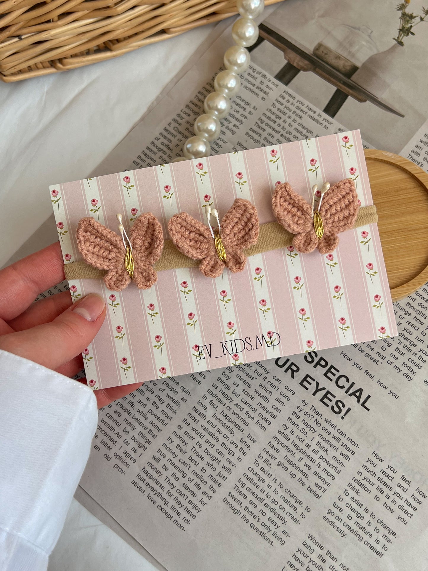 Bentiță pe elastic – Fluturi crochet roz mauve