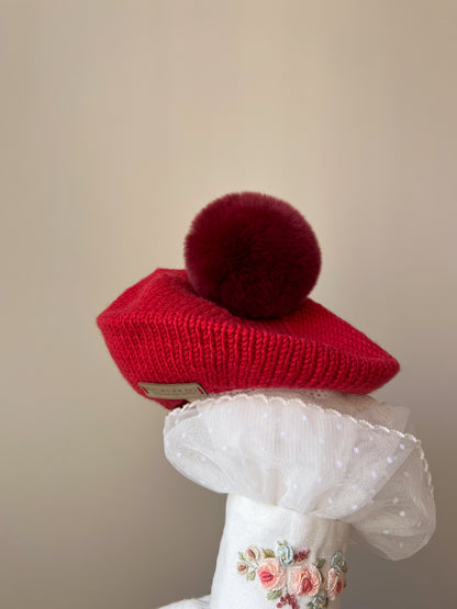 Bereta cu pompon