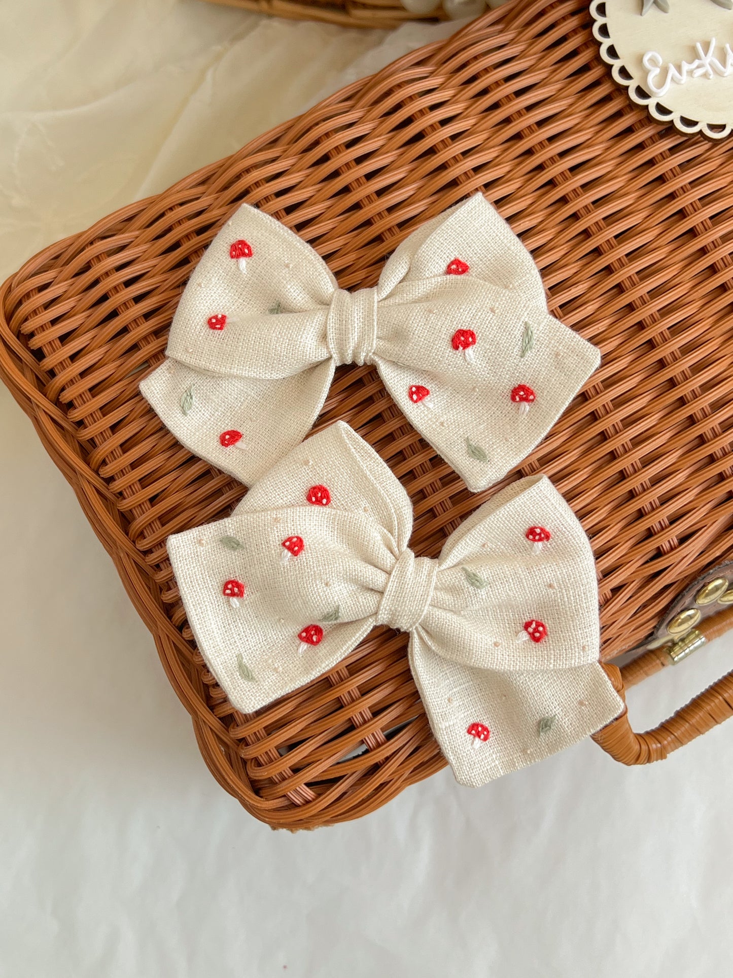 Agrafă 🍄 Bow Linen Mushroom