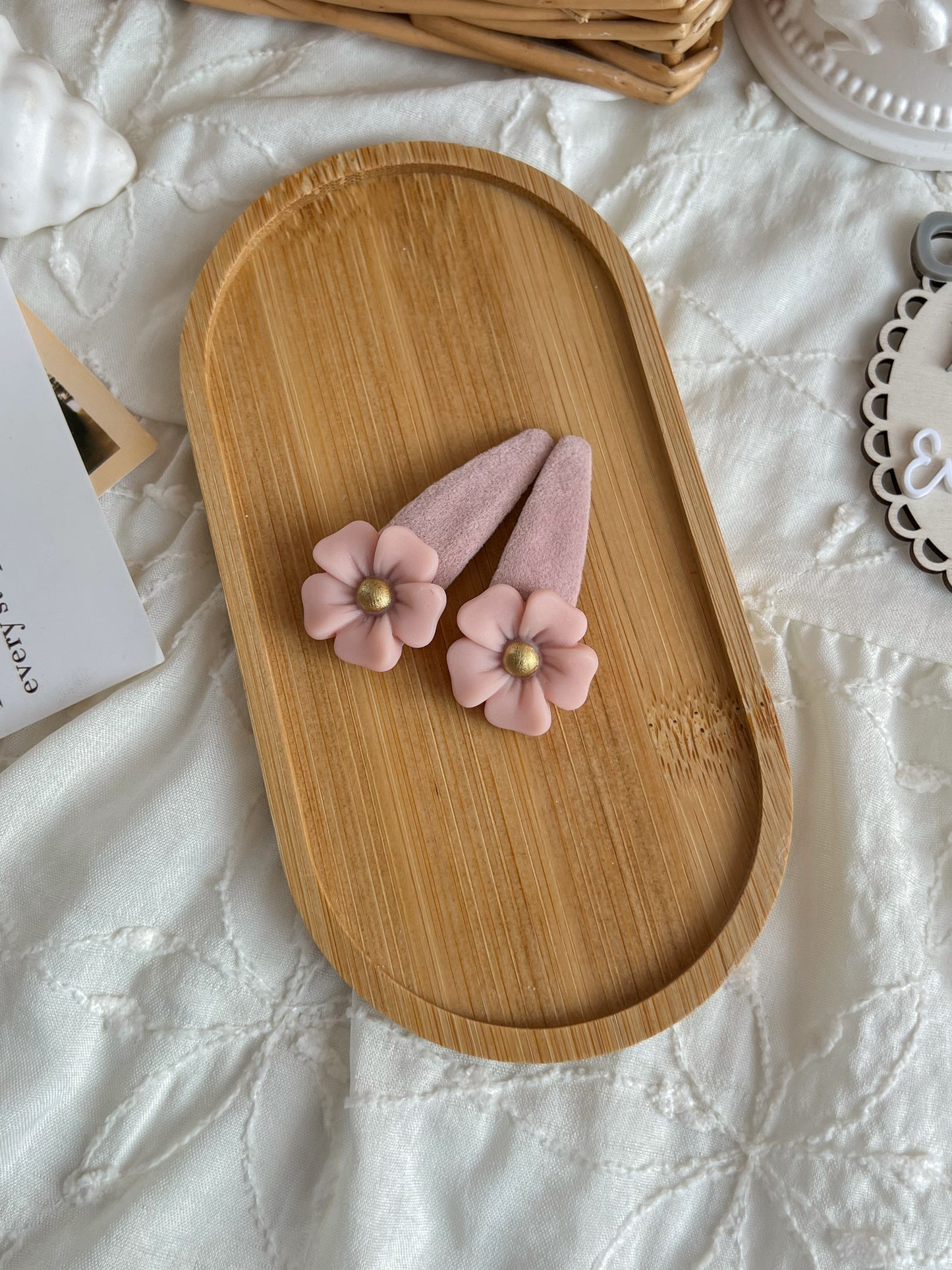 Agrafe — Clay Blossom