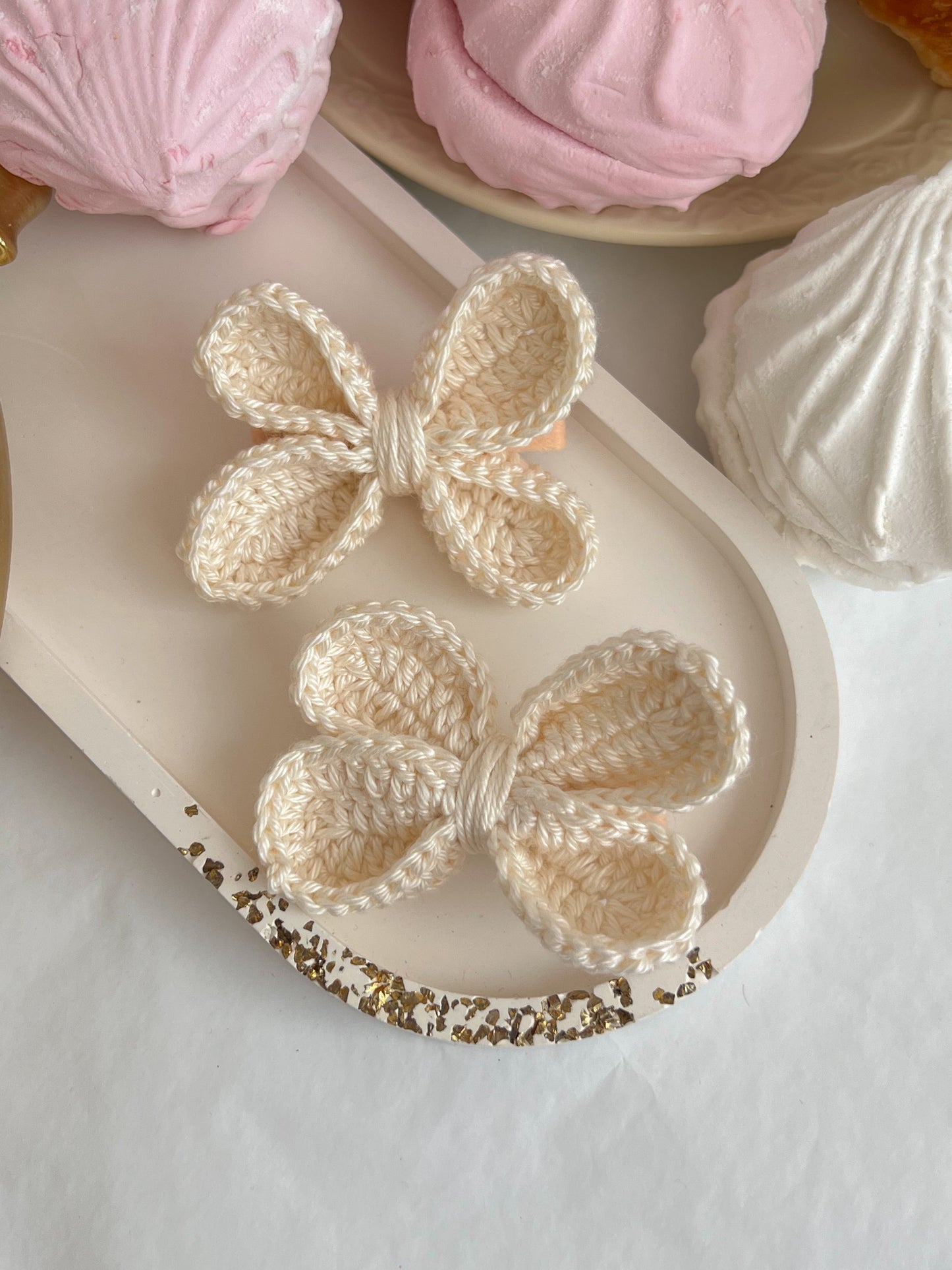Pastel Bow — Agrafă Croșetată cu Fundiță